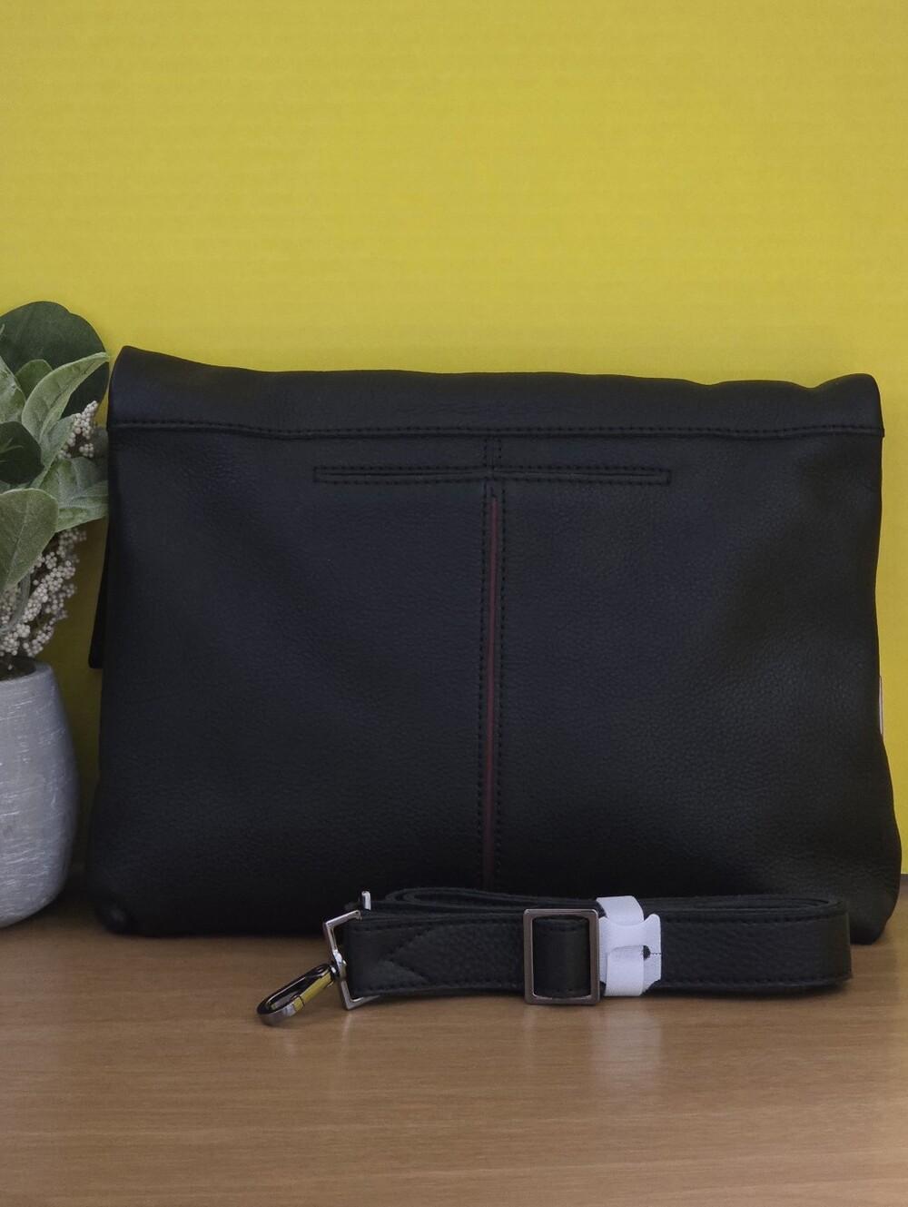 Hammitt Black Leather Large Vip Crossbody Bag - Picture 4 of 8